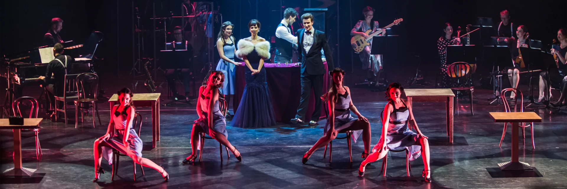 Zdjęcie choreografii z widowiska: Zbudujmy świat 